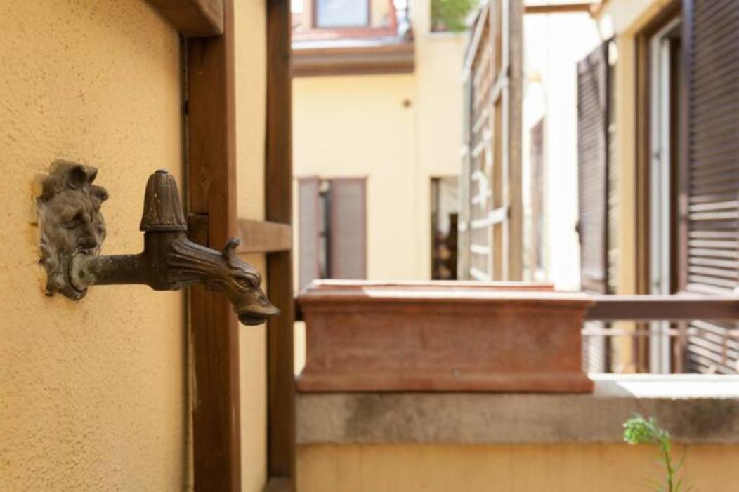Porta Ticinese Cozy Apartment Con Balcone Milánó Kültér fotó